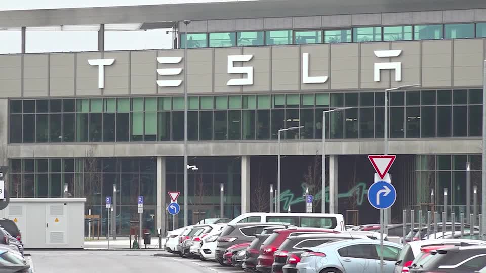 First Shift: Tesla developing smaller, cheaper SUV