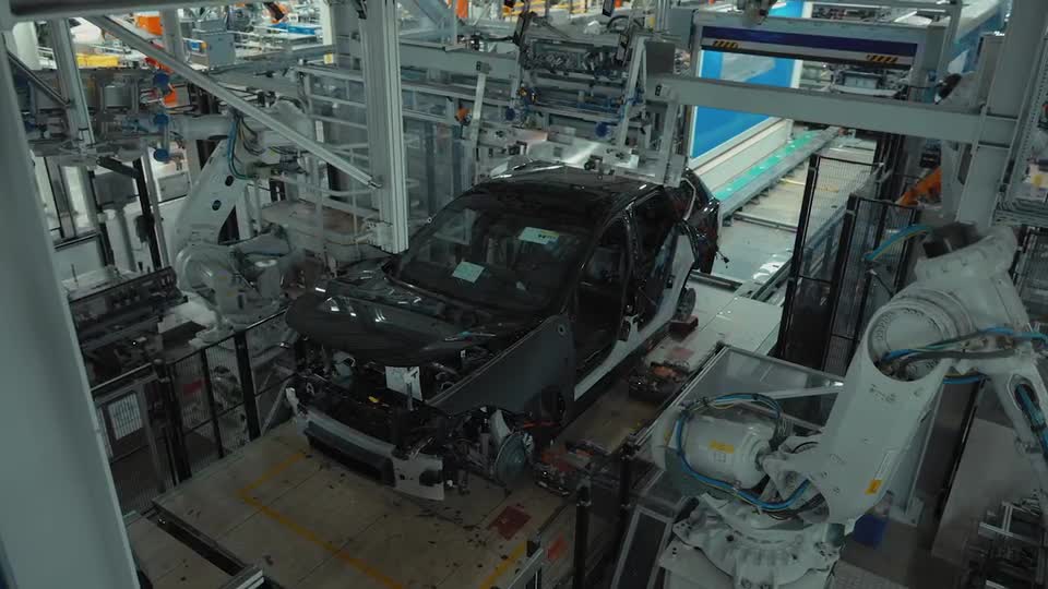 First Shift: Volvo loses U.S. factory boss ahead of key launch