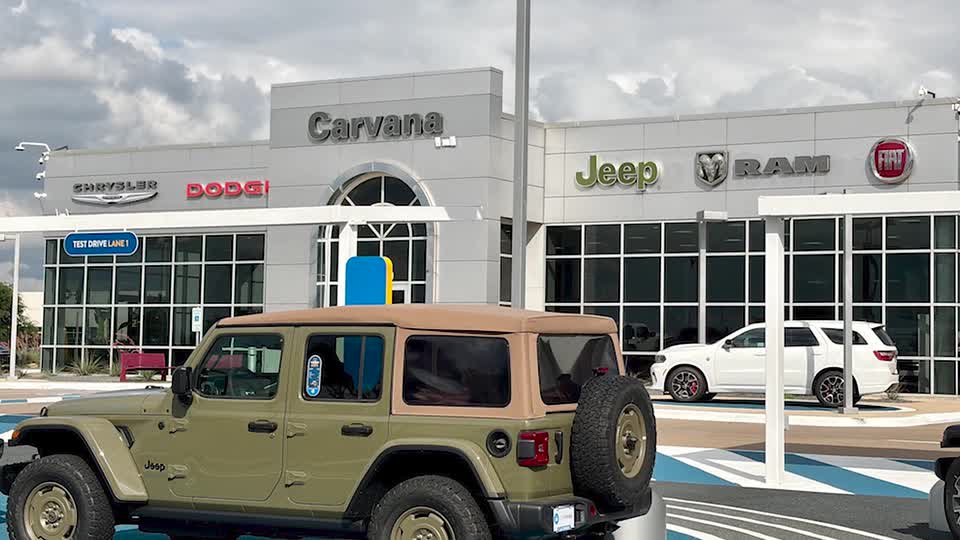 First Shift: Carvana tests revamped new-car showroom