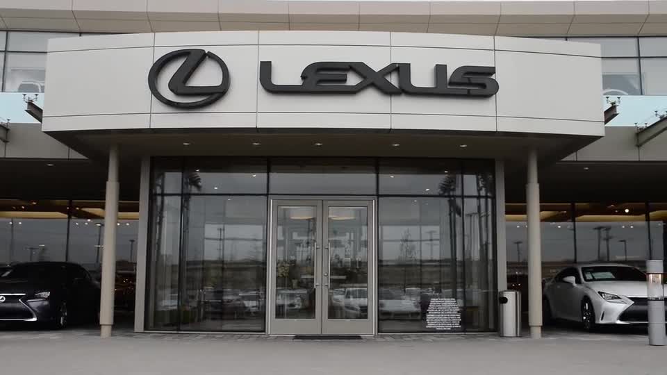 First Shift: Lexus tops NADA dealer survey again